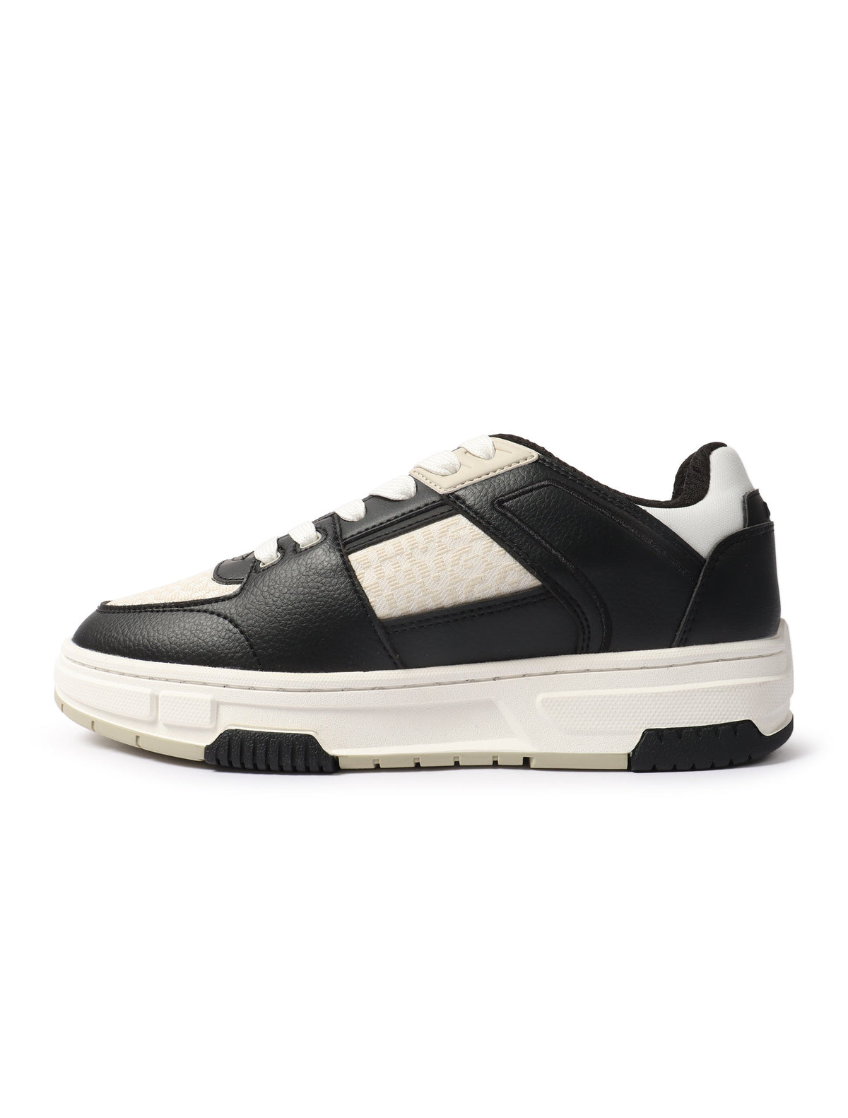 Denim Exchange Hugo Yarrow men's sneakers in charcoal gray, side view