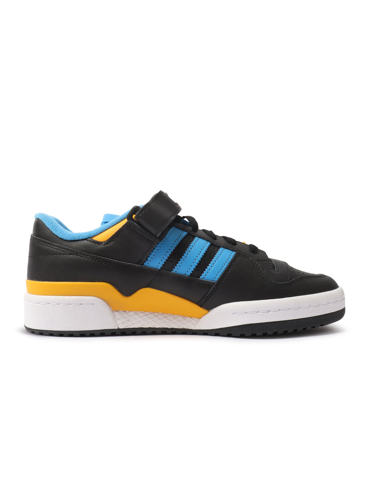 Men's Adidas Forum Low sneakers in black and yellow with white accents, showcasing the stylish footwear design.