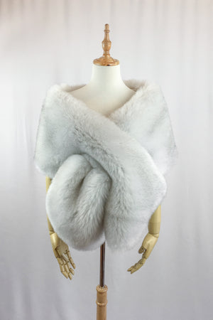 Light Gray Fur Shawl (Lilian SGry01)