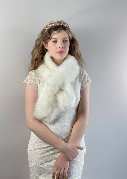 Fox Faux Fur Scarf / Fur Scarf / Bridesmaid Gifts / Ivory Fur Scarf