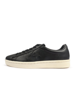 Black Converse Men's Pro Leather 76 sneakers by Denim Exchange viewed from the side