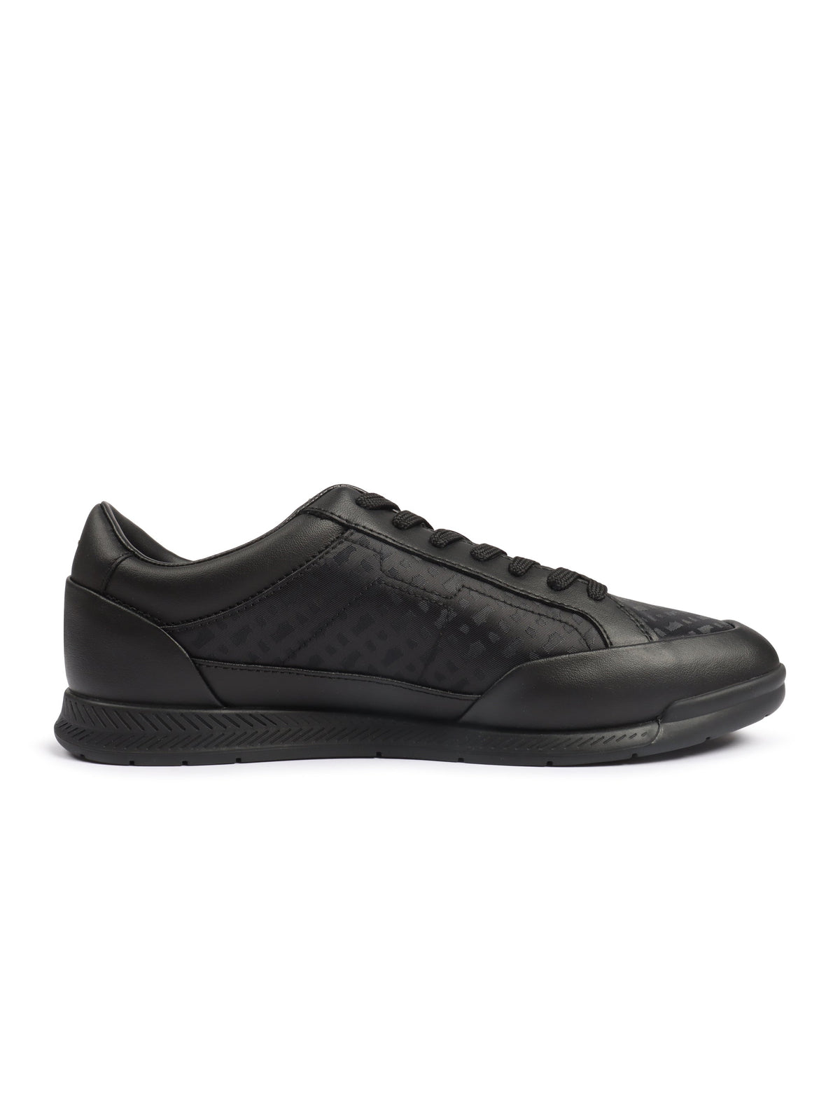 Black Hugo Boss Nitan Lowp men's shoes featuring sleek leather design and stylish laces, perfect for formal or casual wear.