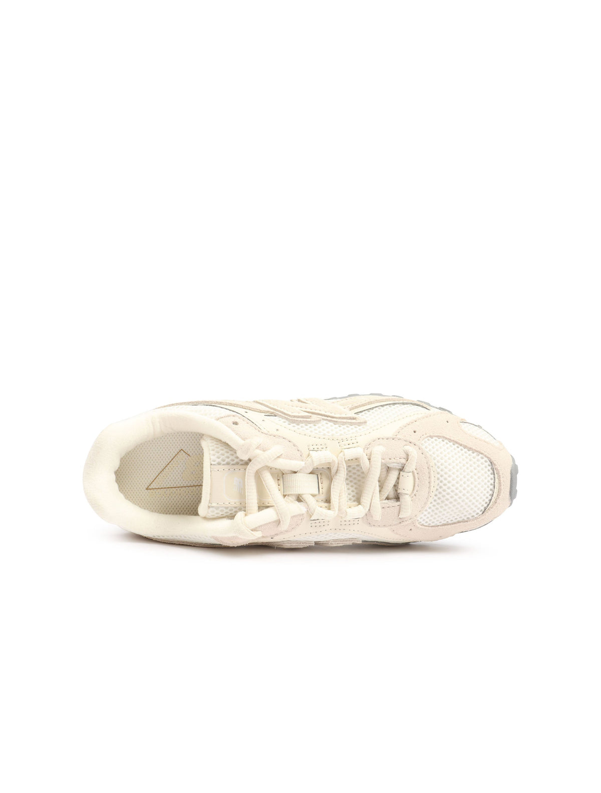 Beige New Balance 204L women's footwear with stylish design, featuring comfortable sneakers suitable for casual wear.