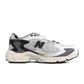 New Balance Men's 725 Matter Black sneakers in a low-top athletic design