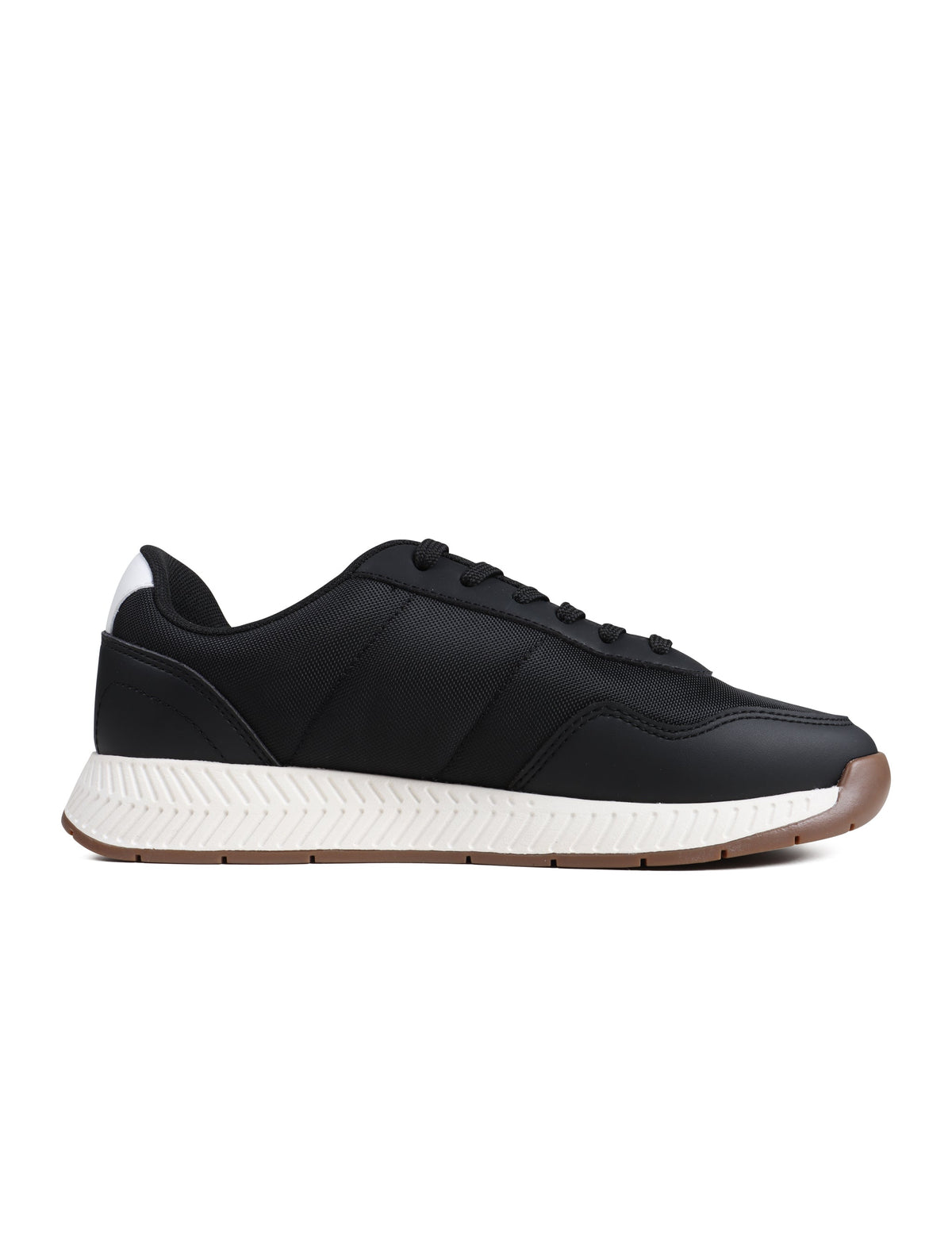 Men's Boss Titanium Runn Shoes in black, stylish athletic footwear with sleek design and comfortable fit.
