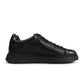 Black Boss Bulton Runn men's shoes with sleek design, featuring lace-up closure and stylish black finish.