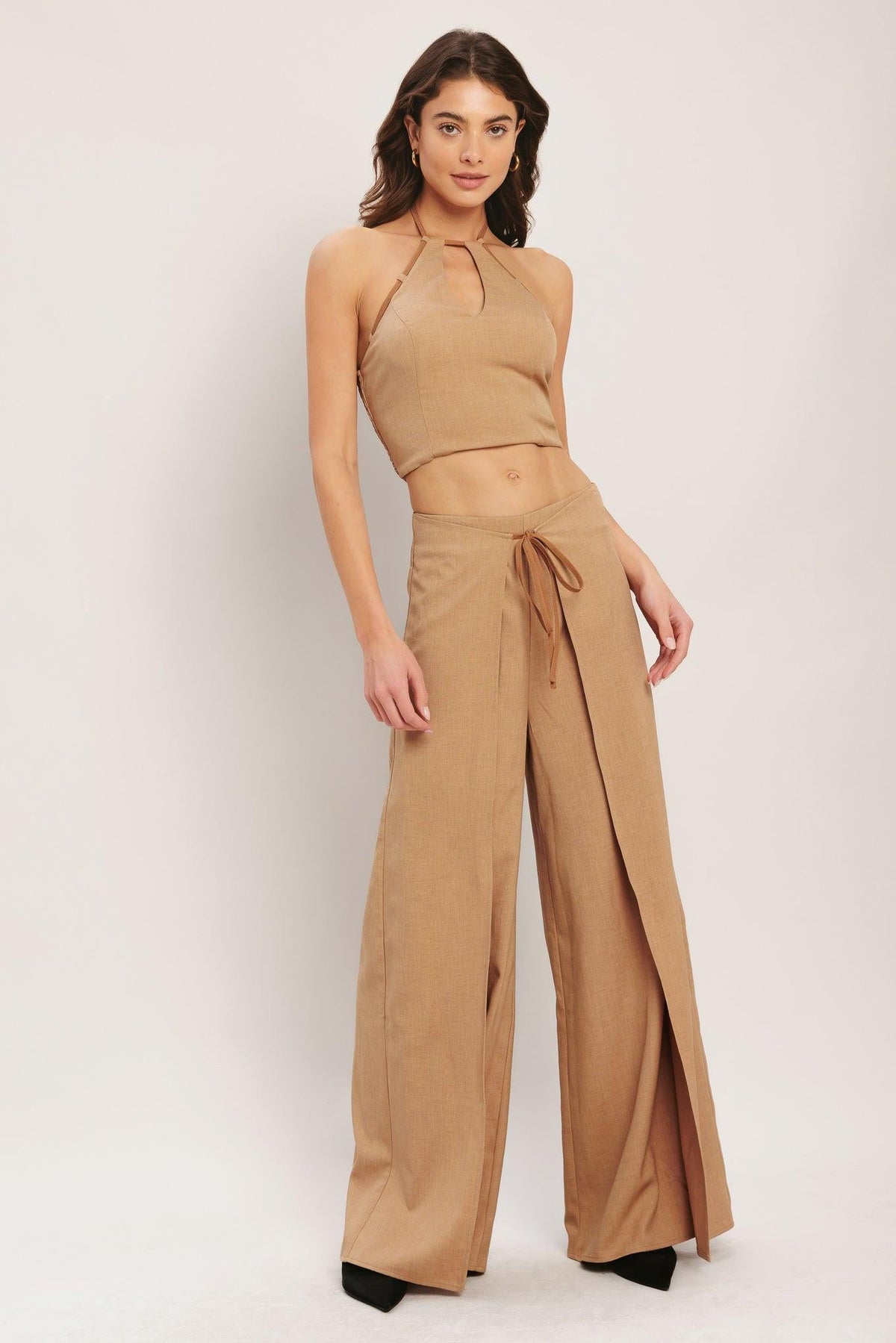 Flying Tomato caramel coast woven pants in taupe fabric, featuring a relaxed fit and woven texture.