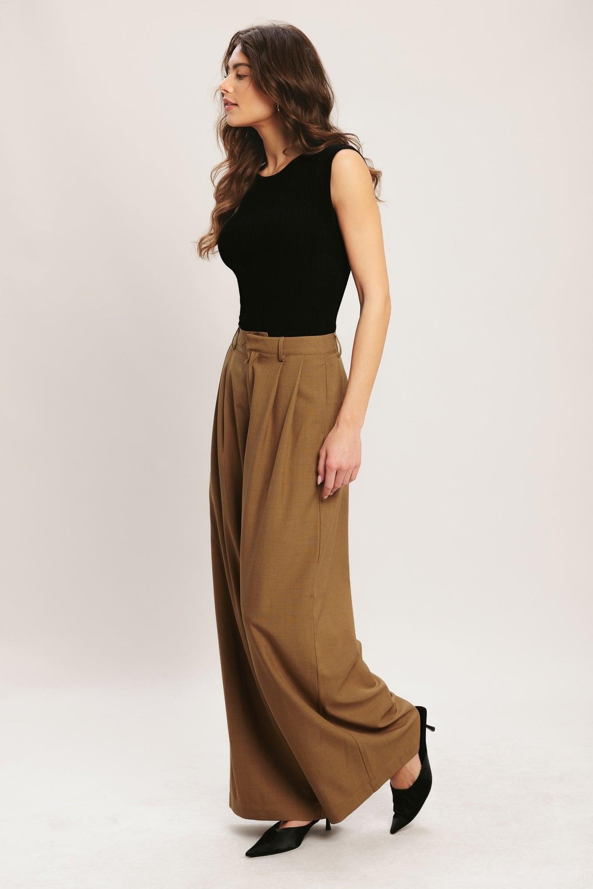 Flying Tomato Umber Flow woven wide-leg pants in brick color, featuring a relaxed fit and textured fabric.