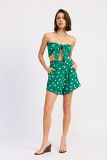 Green Selkie crop top by Emory Park, casual women's fashion top with short sleeves and a fitted style.