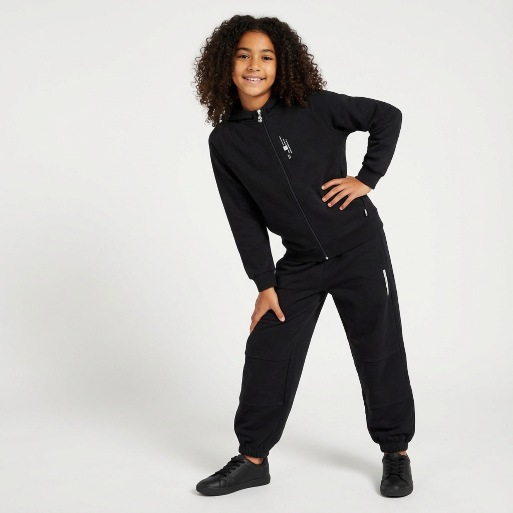 The One Unisex Jogger Set - Farnelli