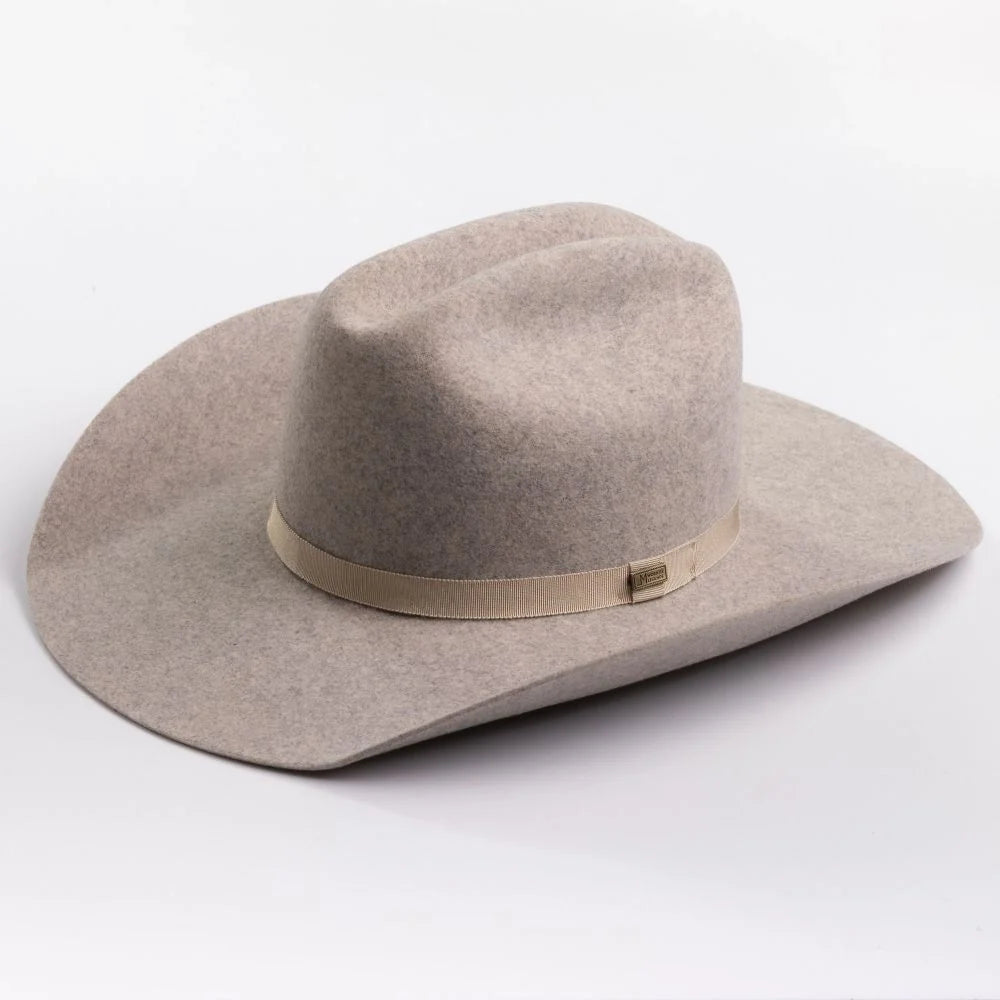 Larry Mahan's Jackson 5X fur felt cowboy hat in natural color by HatCountry, three-quarter view