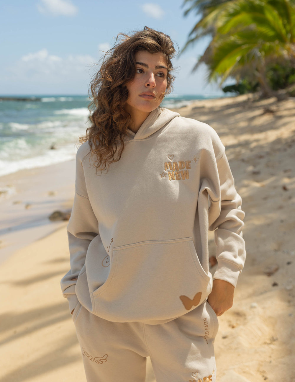 [title] Hoodie | Farnelli