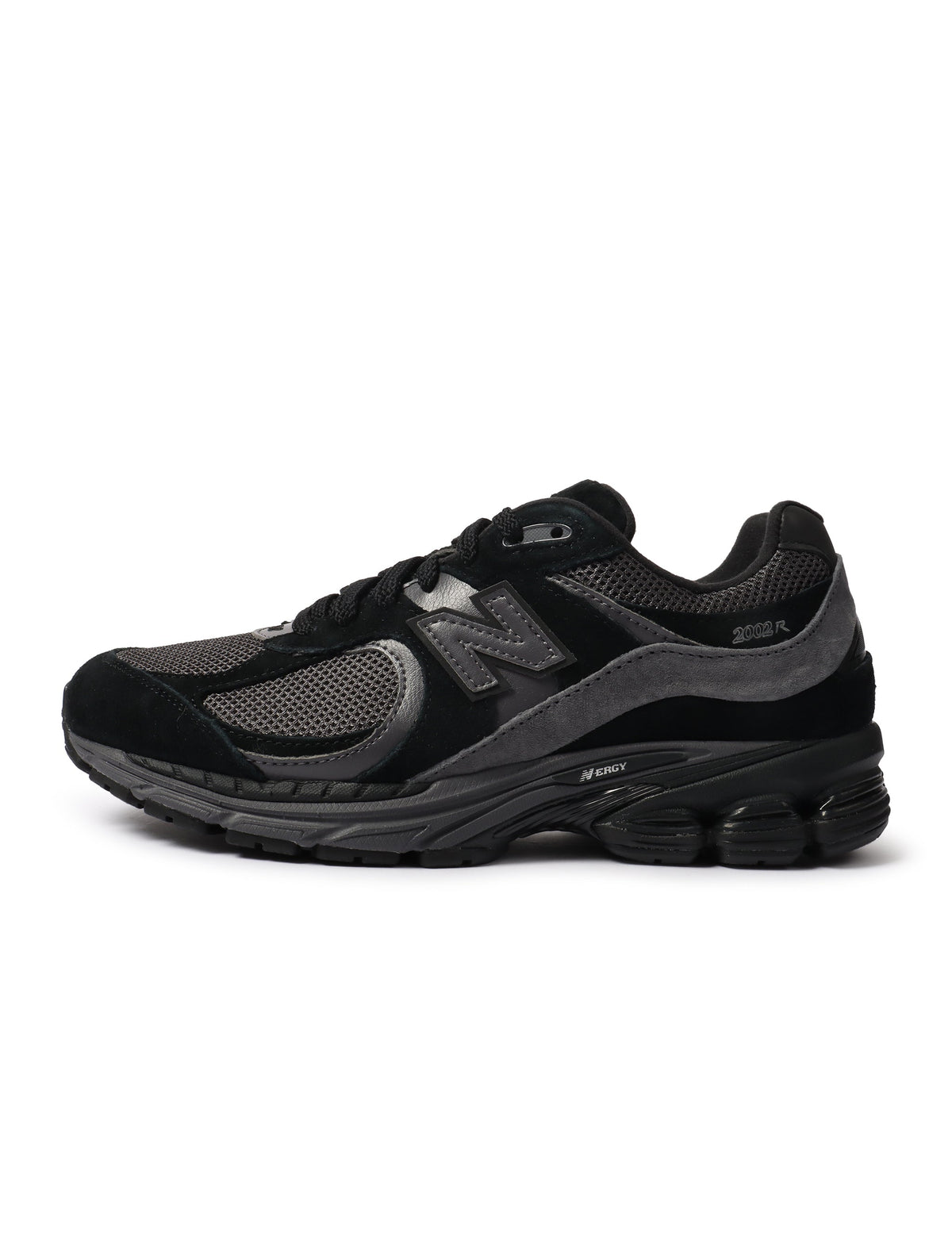Black New Balance 2002R men's footwear shoes with stylish design, shown from a side angle.