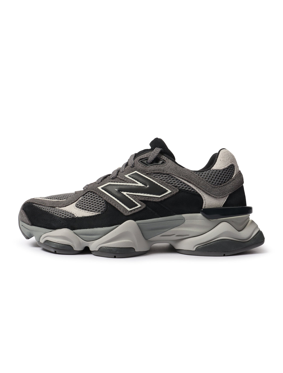Men's New Balance 9060 shoes in black and grey, stylish men's footwear with a modern design and comfortable fit.