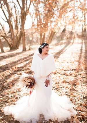 Light Ivory Bridal Faux Fur Shawl (Butterfly Ivy05)