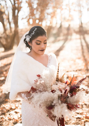 Light Ivory Bridal Faux Fur Shawl (Butterfly Ivy05)