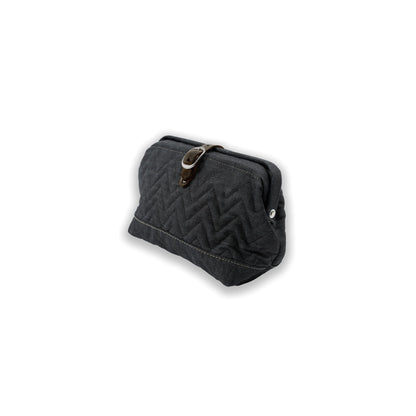 MI COCINA / UBI-IND EL CLUTCH tote bag in a minimalist design