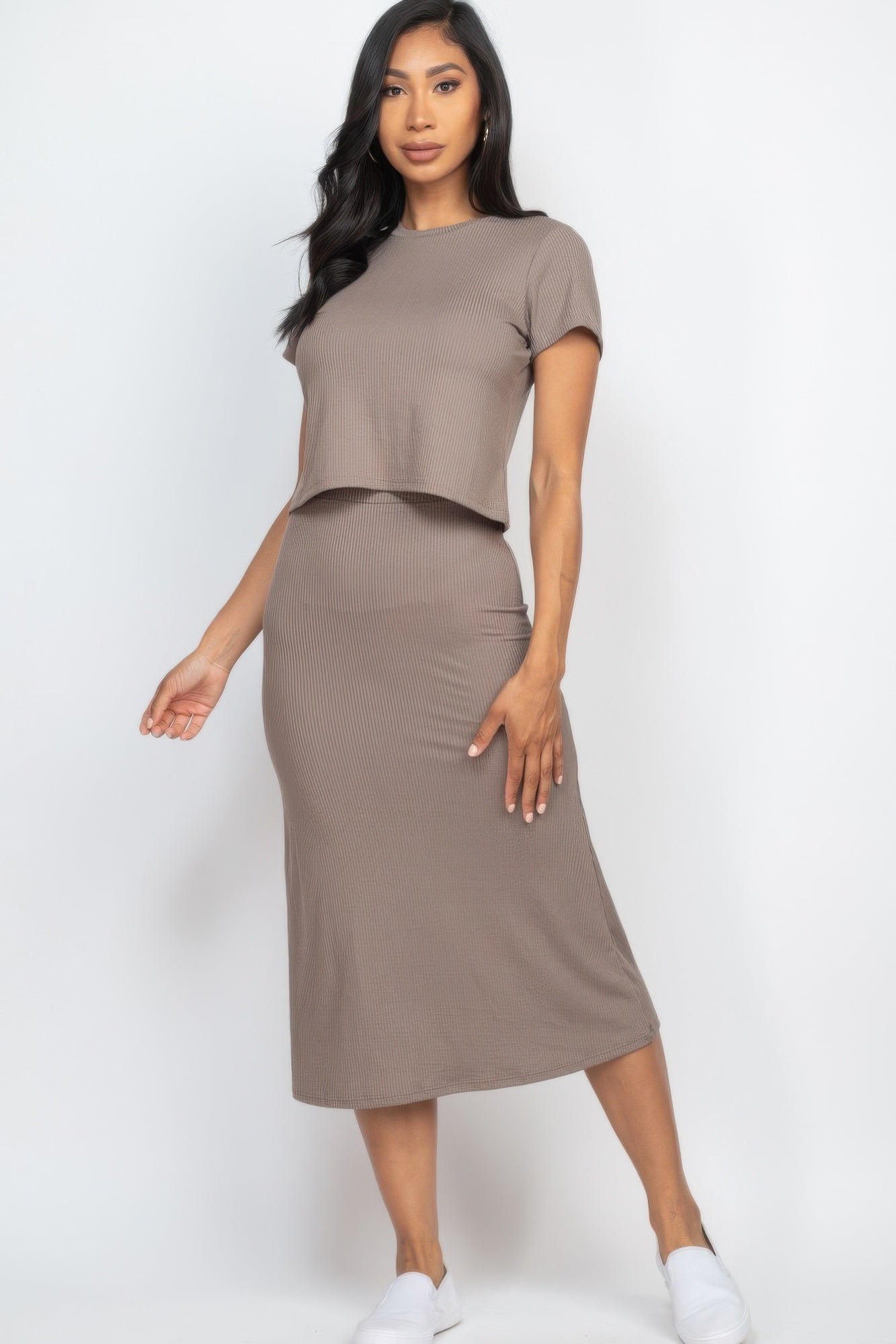 Short Sleeve Ribbed Top & Midi Skirt Se - Farnelli