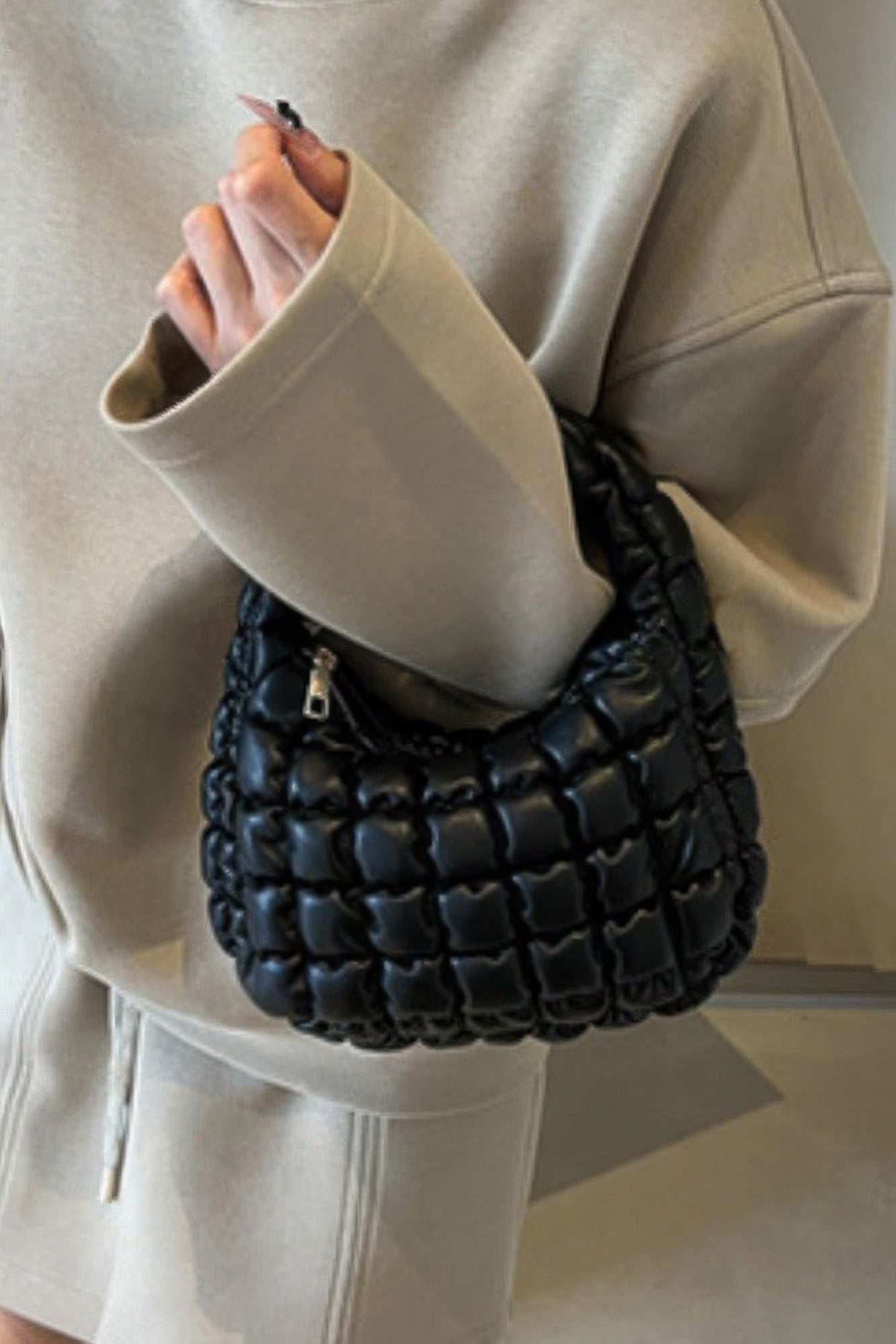 Quilted Faux Leather Padded Handle Bag - Farnelli