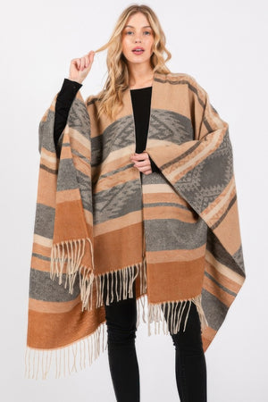 Aztec Pattern Fringe Ruana - Farnelli