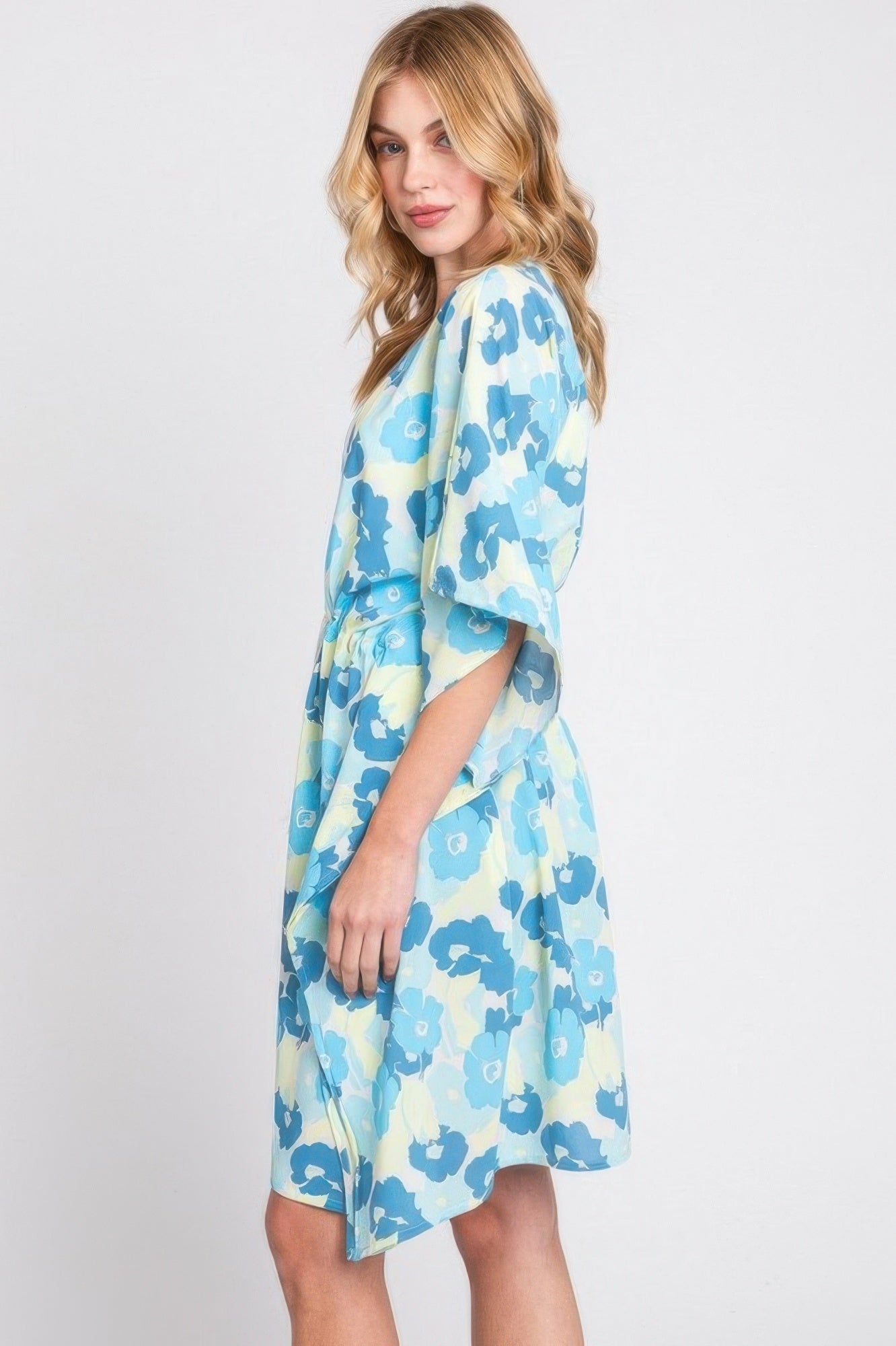 Flower Print Self-tie Drawstring Open Front Cover - Farnelli