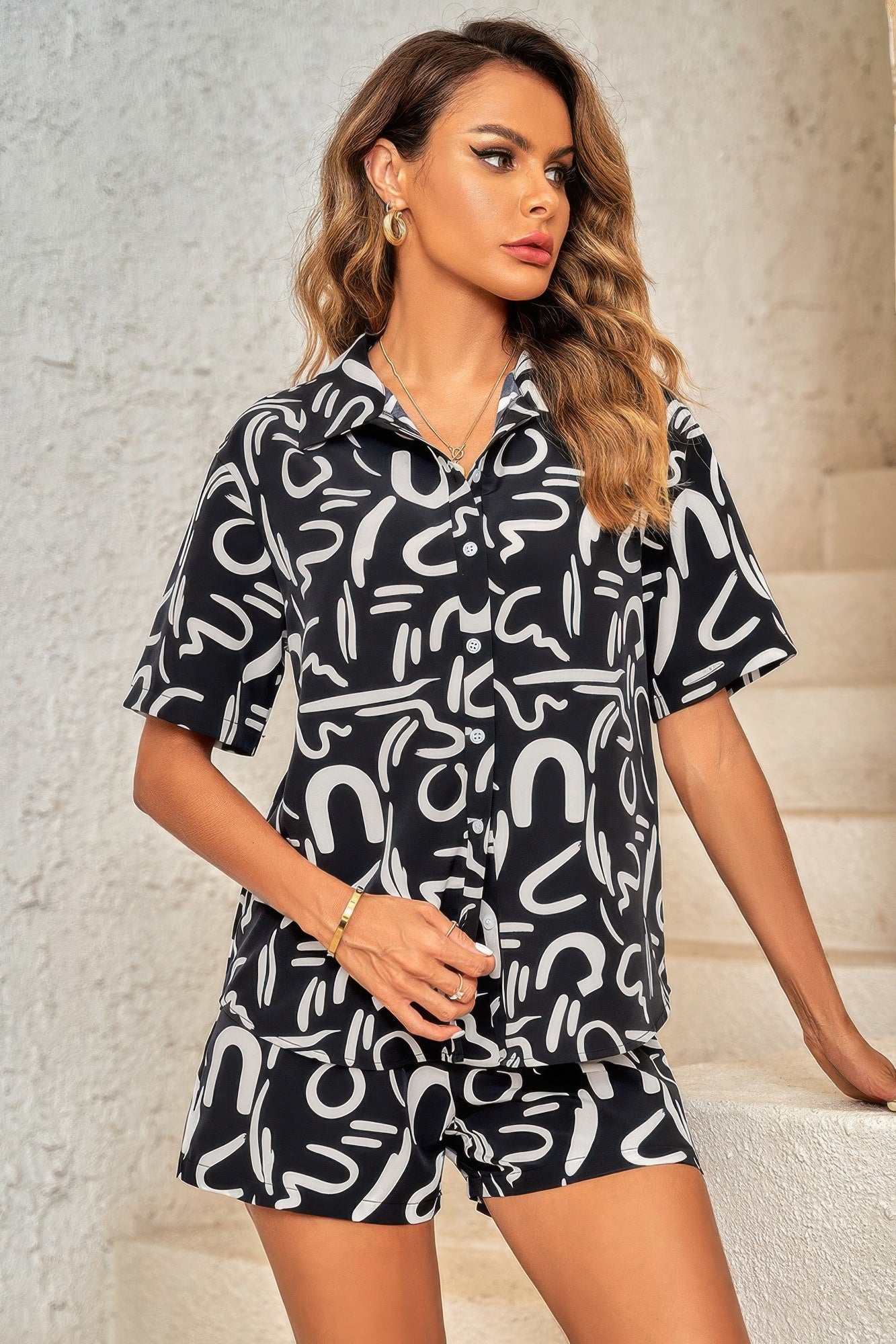 Outfit Sequins Lips Print Button Down Shorts Set - Farnelli