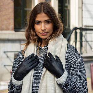 Zoey (black) – Sheepskin leather gloves with warm wool/cashmere lining & touchscreen function