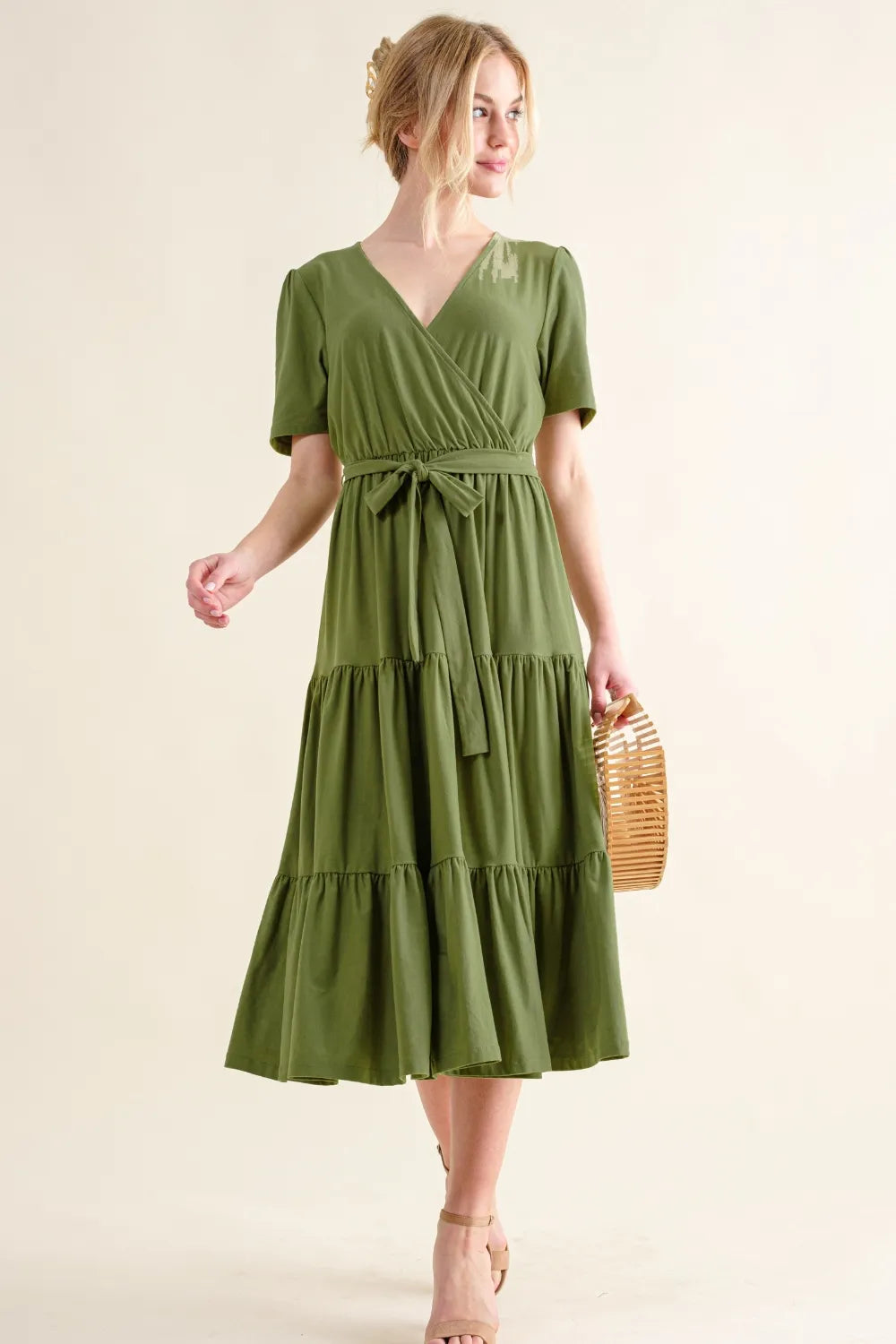 And The Why Soft Short Sleeve Tiered Midi Dress - Farnelli