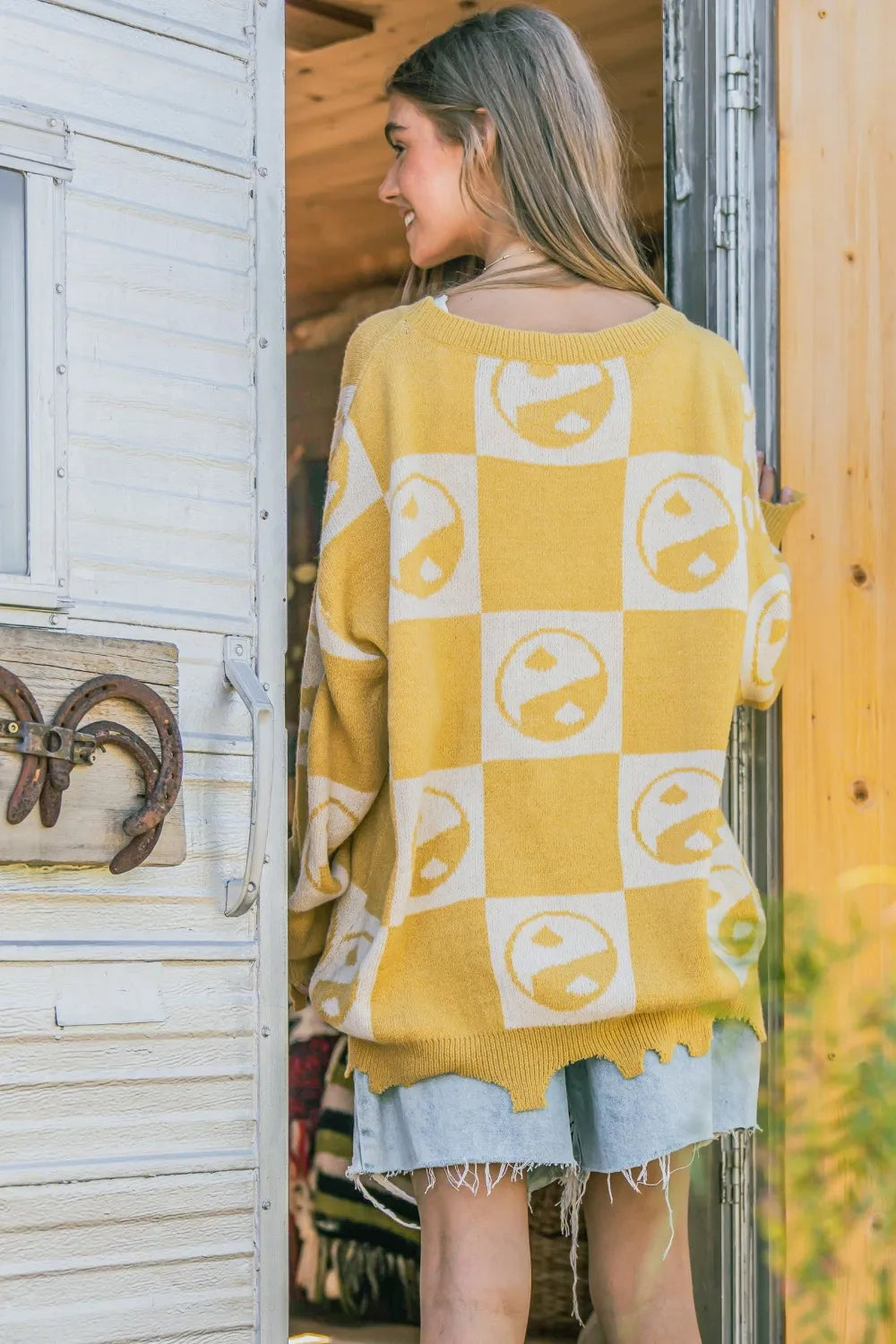 And The Why Checkerboard Sweater with Yin Yang Pattern - Farnelli