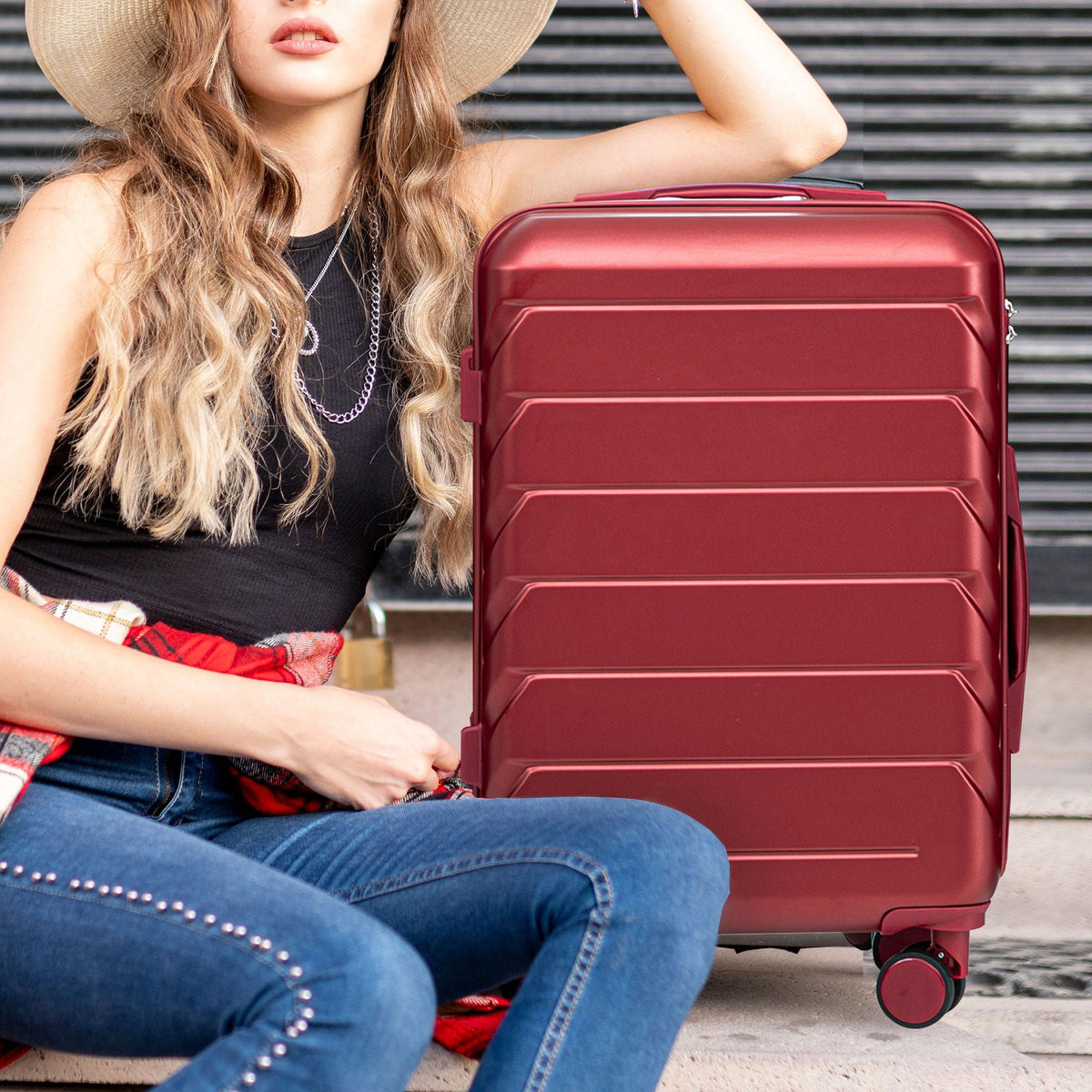 HouseOfZazla 3-piece spinner wheel luggage set with combination locks in assorted sizes