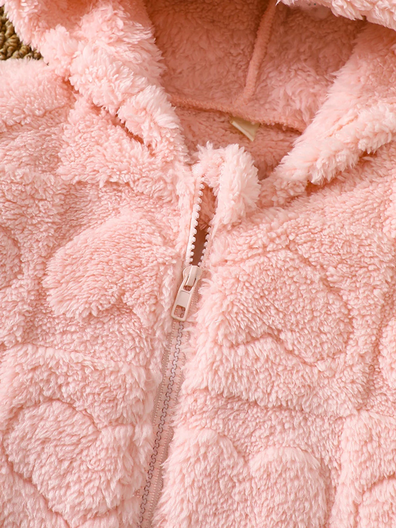 Children's Heart Pattern Fuzzy Hooded Outerwear - Farnelli
