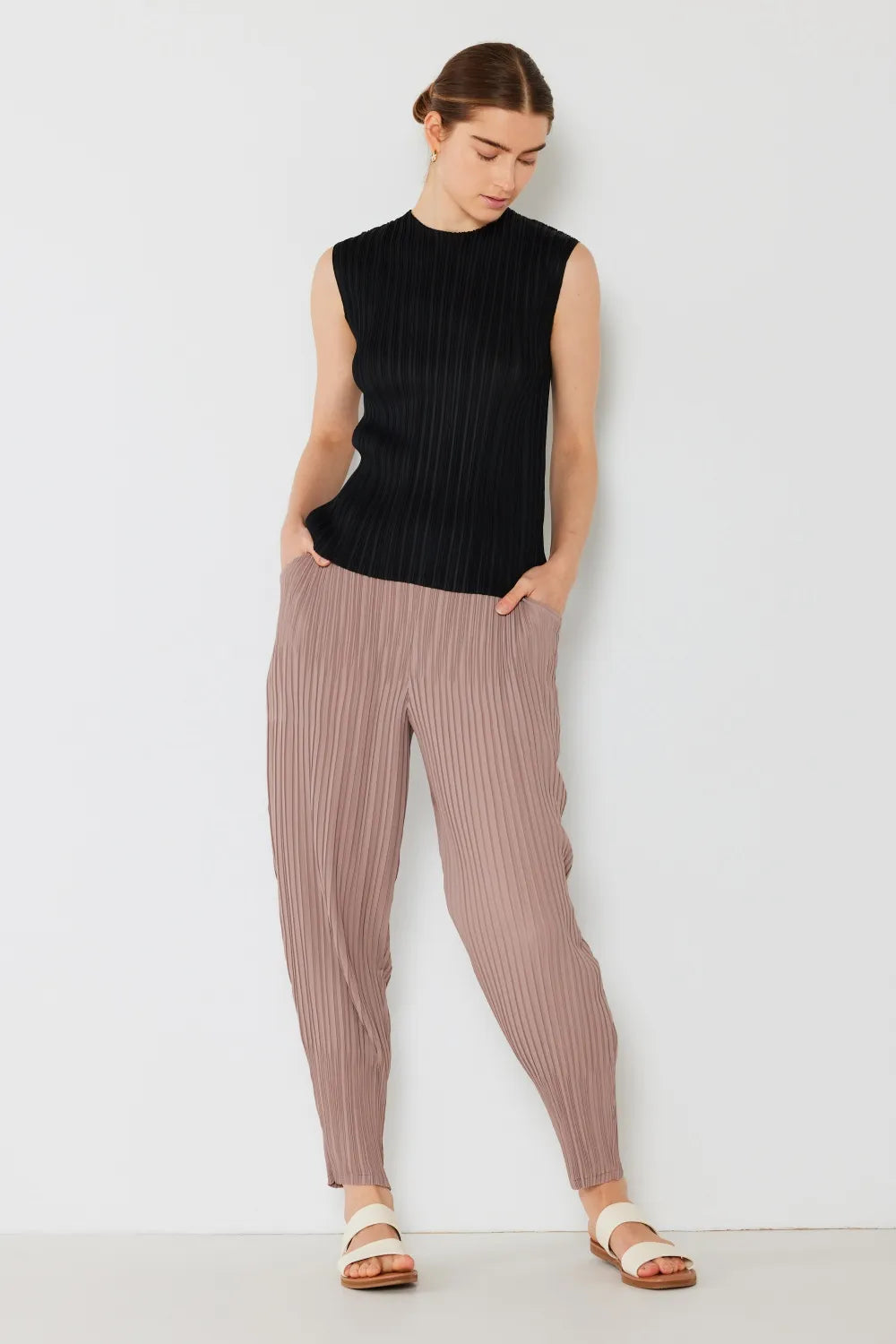 acdf432c-ff22-4e2d-9bce-a3c9fca254cb-Max