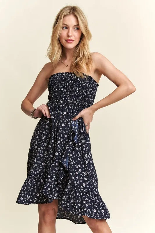 ADORA Smocked Floral Tube Dress with Pockets - Farnelli