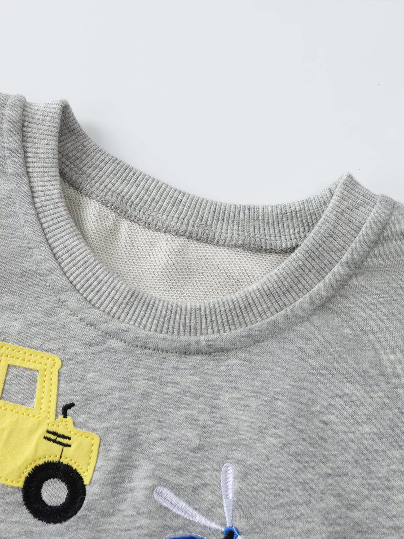 Children's Cartoon Vehicle Graphic Crew Neck Sweatshirt - Farnelli