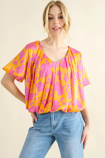 And The Why Full Size Printed Satin Bubble Hem Top - Farnelli