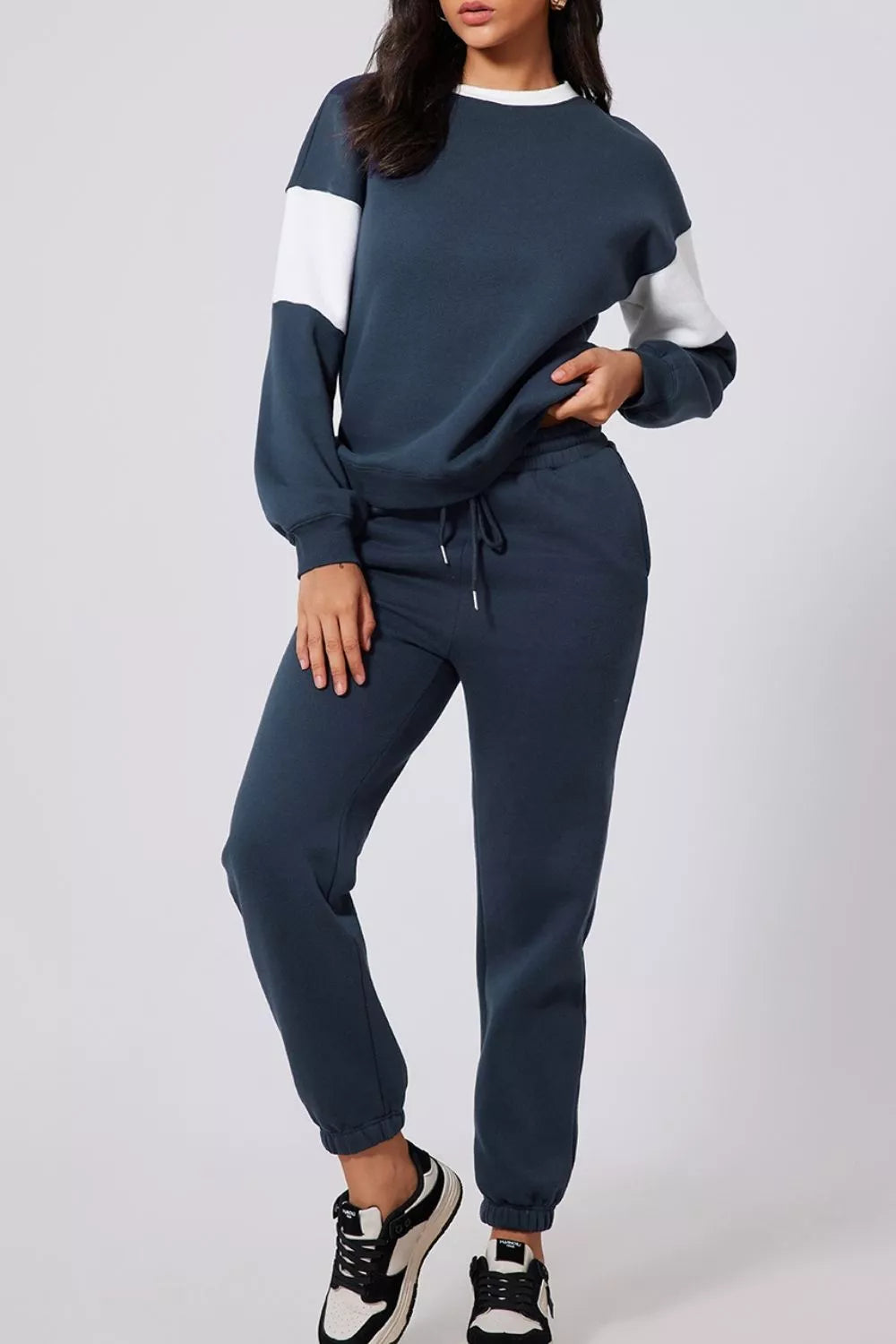 Drop Shoulder Loose Sweatshirt and Joggers Active Set - Farnelli