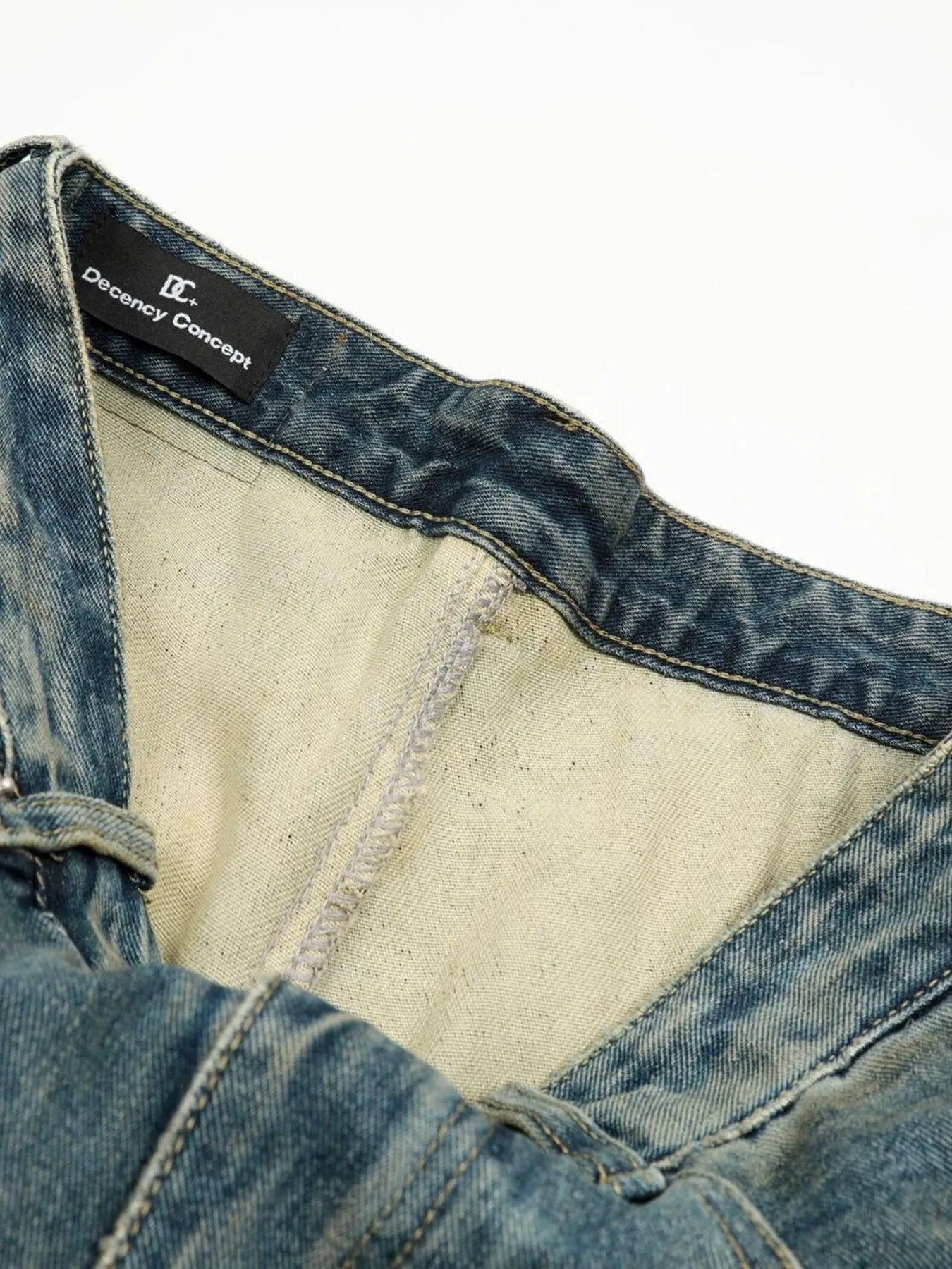 Men's Distressed Camo Patchwork Denim Shorts - Farnelli