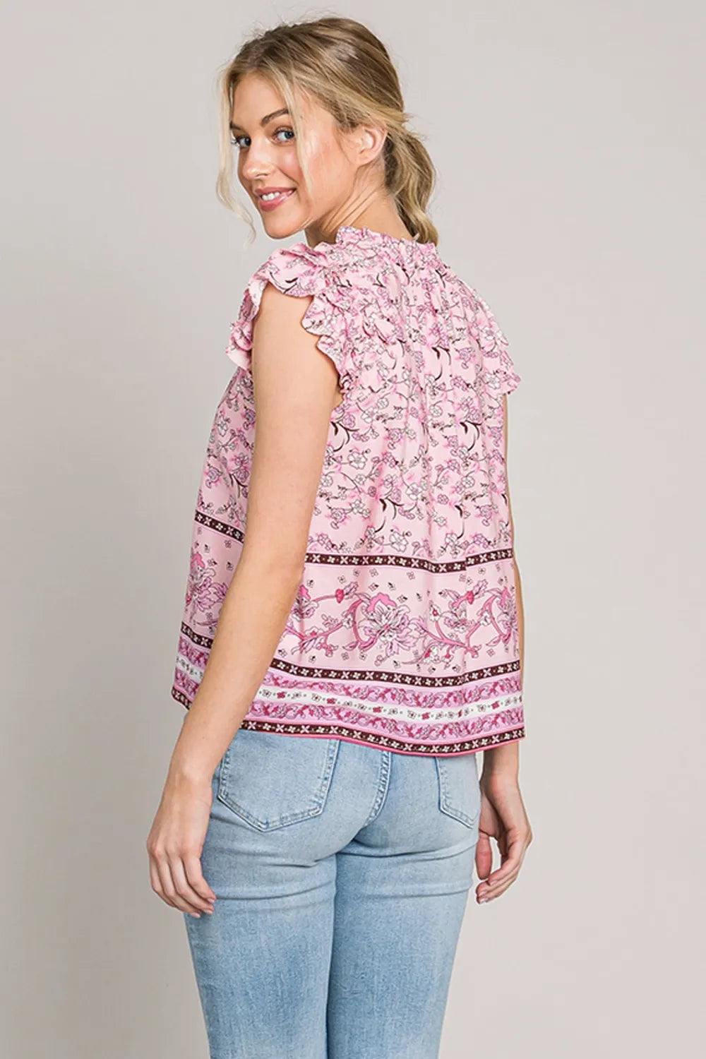 b8898596-d169-4d18-9884-116600fe4fd8-Max