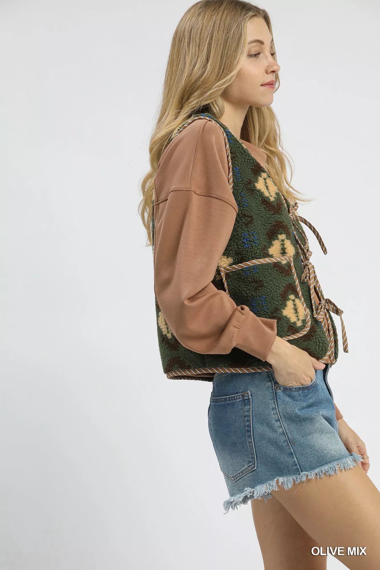 Umgee Mix Patterned Sherpa Tie-Front Vest - Farnelli