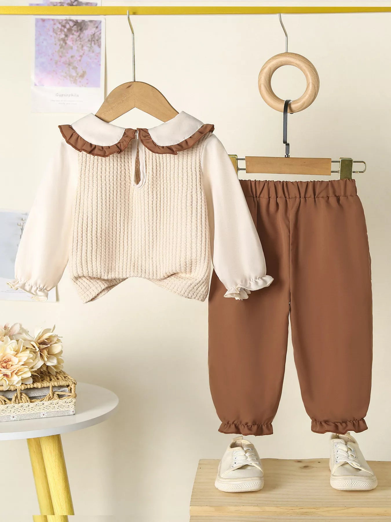 Children's Floral Applique Ruffle Trim Top and Pants Set - Farnelli