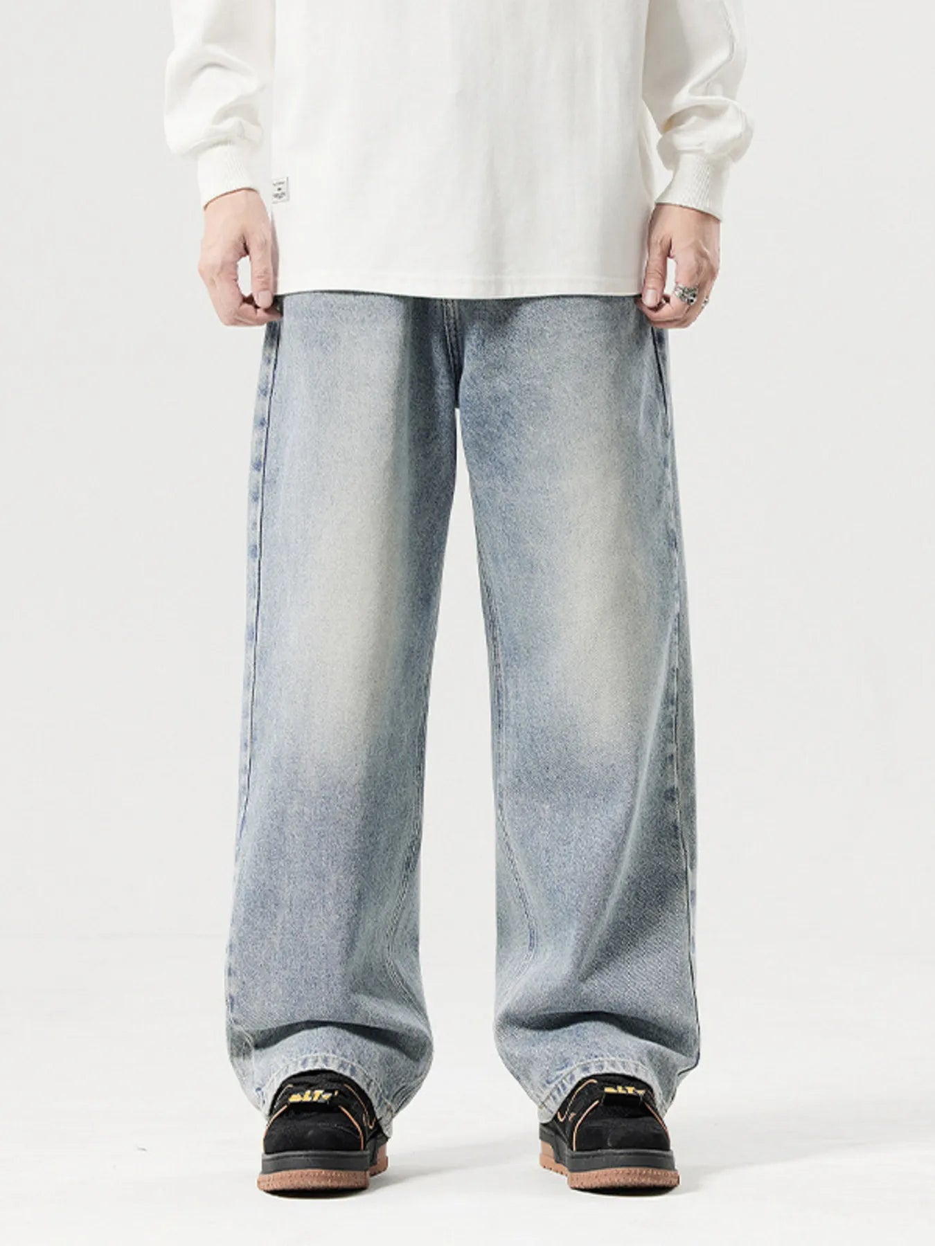 Men's Vintage Wash Wide Leg Jeans - Farnelli