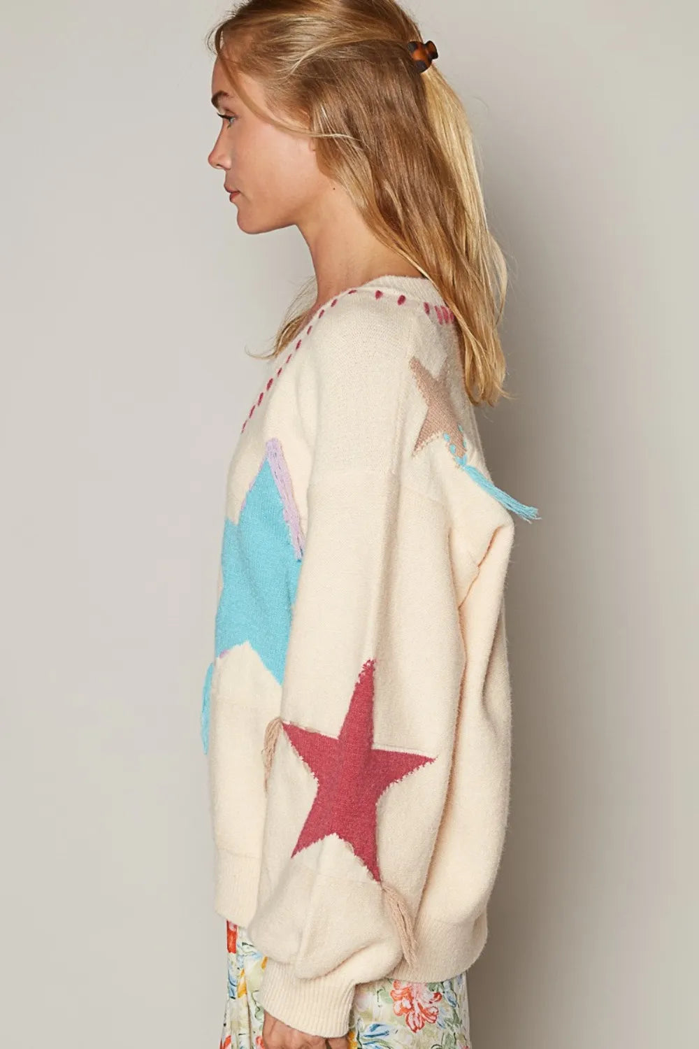 POL V-Neck Long Sleeve Star Fringe Sweater - Farnelli