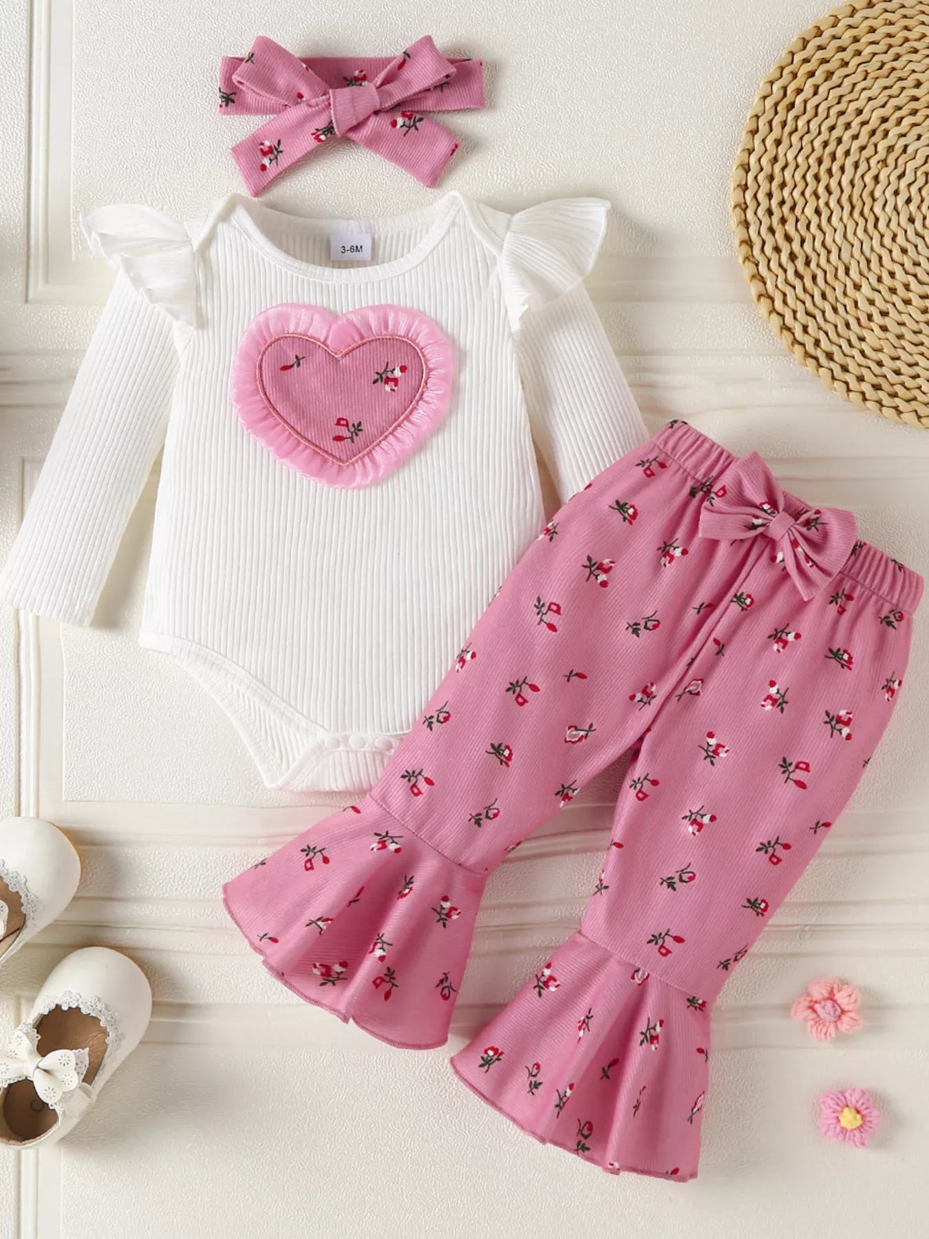 Children's Ruffled Bodysuit and Floral Pants Outfit Set with Headband - Farnelli
