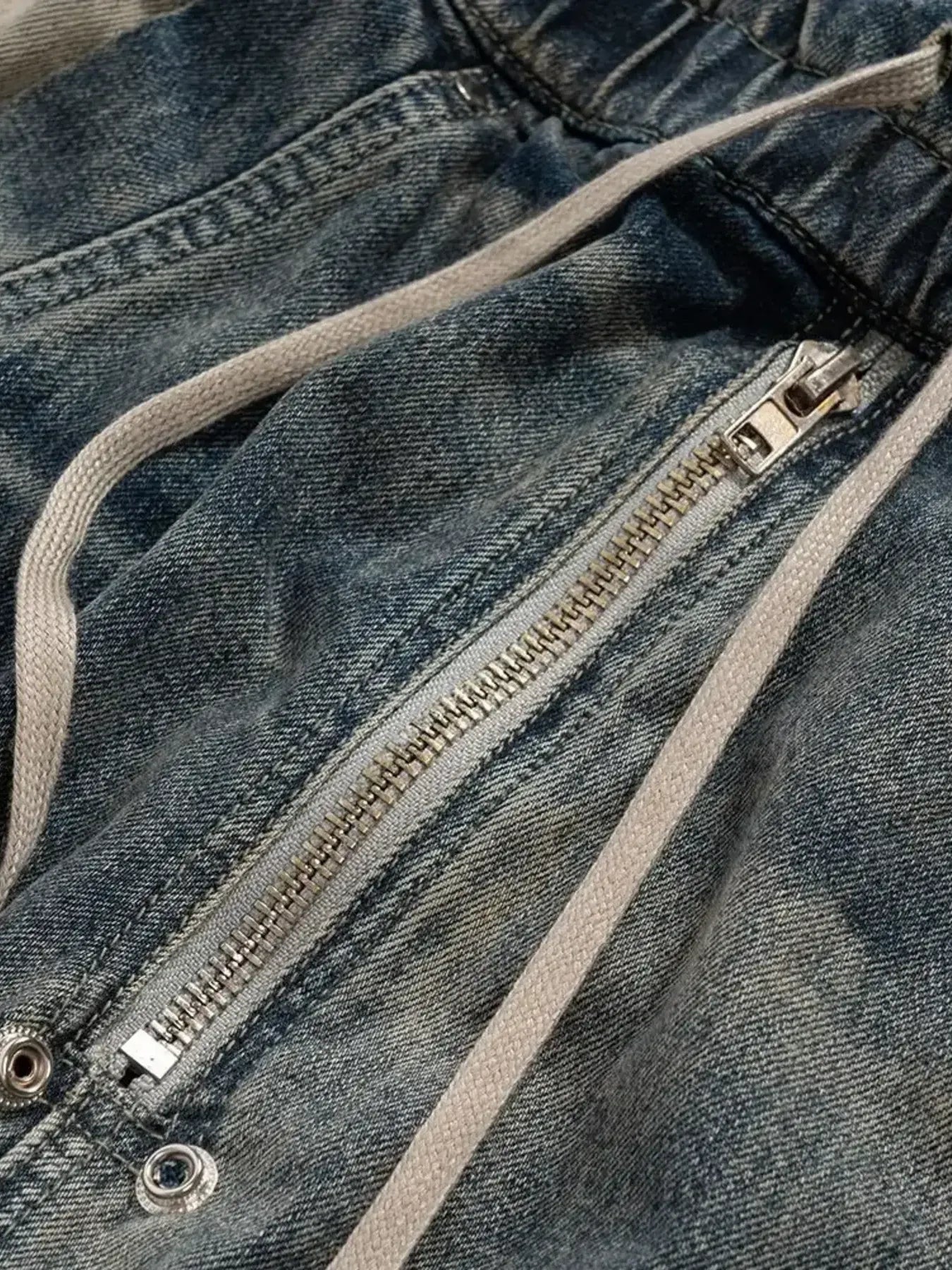 Men's Washed Cargo Jeans with Drawstring Waist - Farnelli