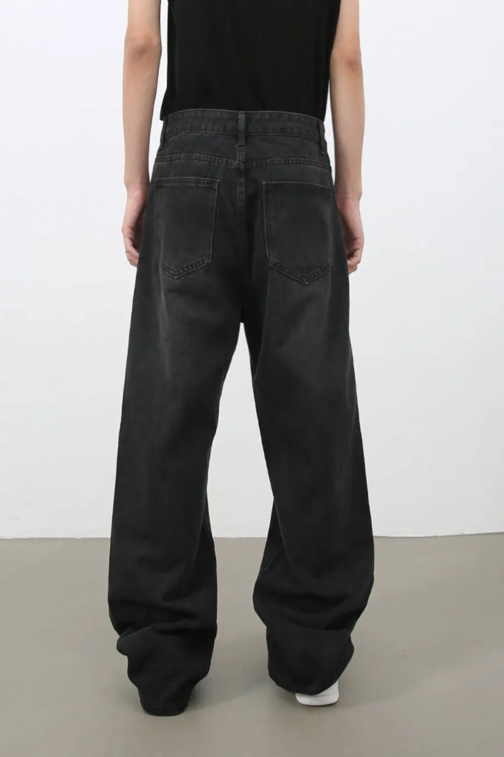 Men's Wide Leg Jeans with Pockets - Farnelli