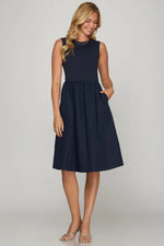 She + Sky Full Size Sleeveless Poplin Woven Midi Dress with Pockets Plus Size - Farnelli