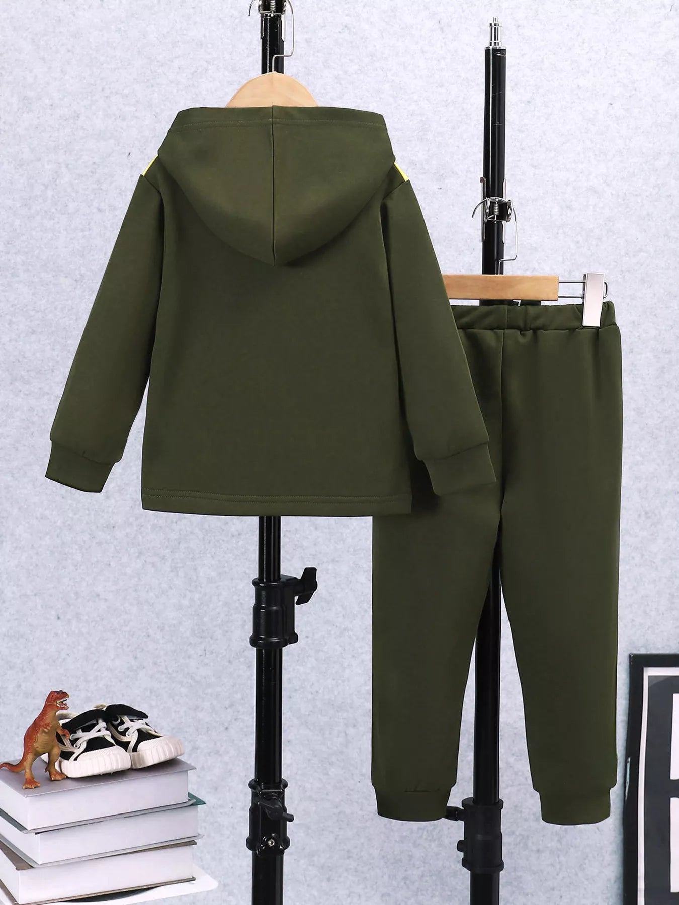 Children's Dinosaur Park Hoodie and Pants Set - Farnelli