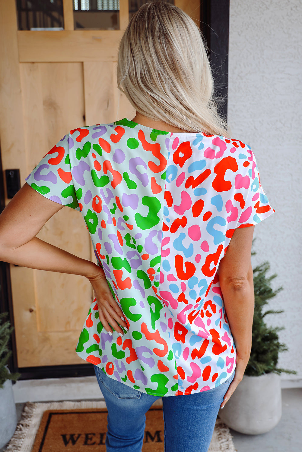 Artemis Leopard V Neck Short Sleeve Blouse - Farnelli