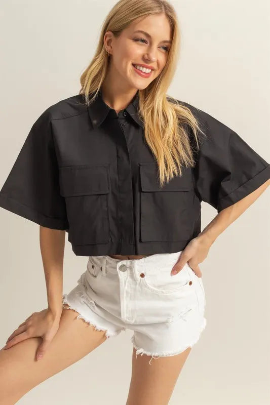 HYFVE Front Pockets Poplin Collared Neck Crop Shirt - Farnelli