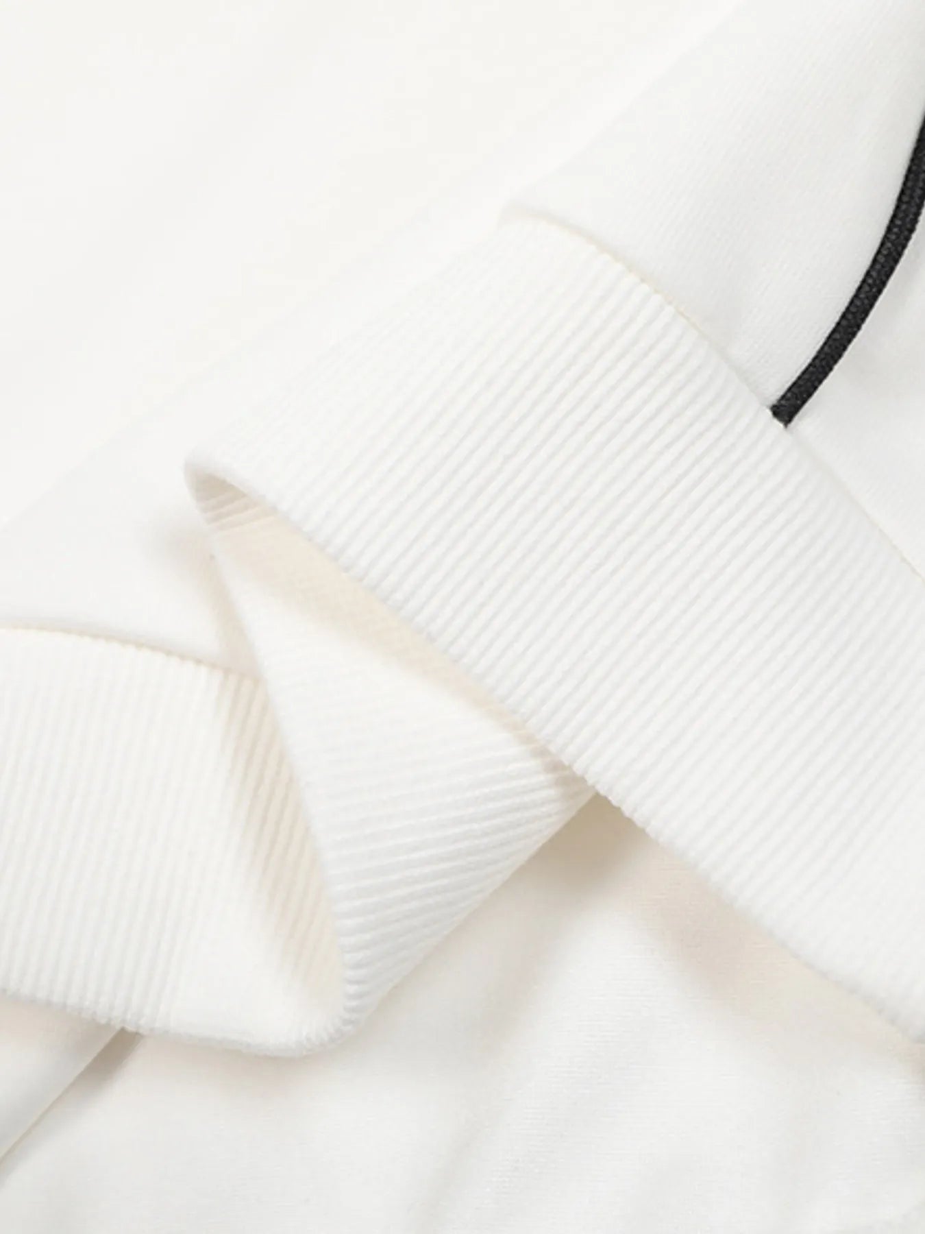 Men's Round Neck Raglan Sleeve Sweatshirt - Farnelli
